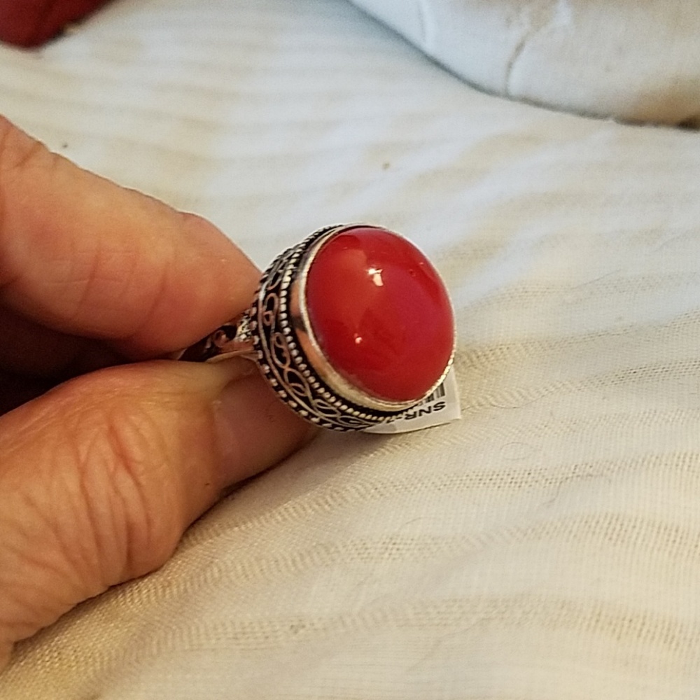 Red cabochon and 925 silver ring